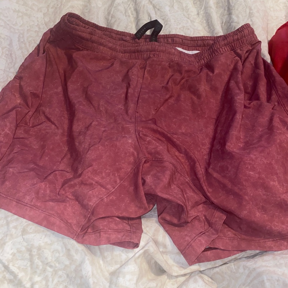 Mens lululemon fun response short XXL